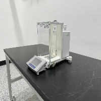 Mettler Toledo XS64 Analytical Balance image 0